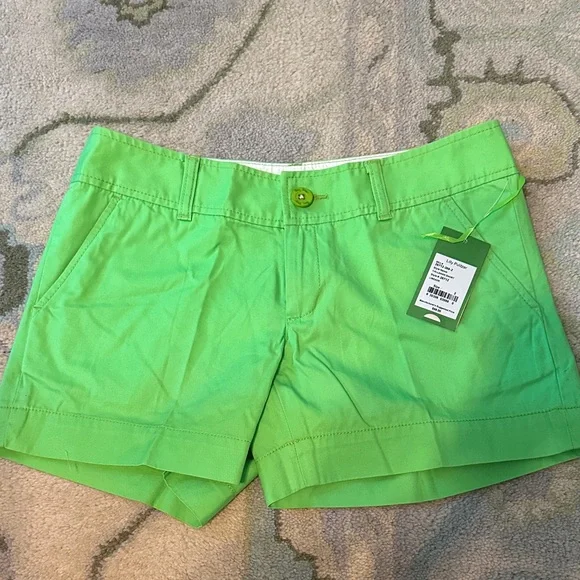 Lilly Pulitzer Vibrant Green Shorts - Picture 2 of 2